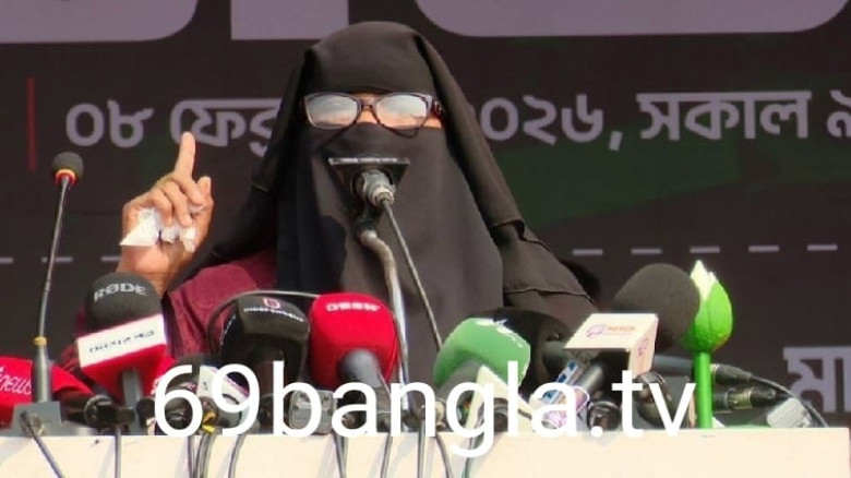 হাদির বোন পরিচয়ে সমাবেশে বক্তব্য, ‘ভুয়া পরিচয়’ ঘিরে তোলপাড়
