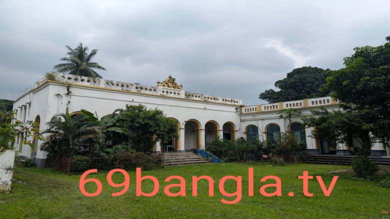 নারায়ণগঞ্জের রূপগঞ্জে গুলবক্স ভুঁইয়ার ঐতিহ্যবাহী বাড়ি ও ব্যবসায়িক কীর্তি...