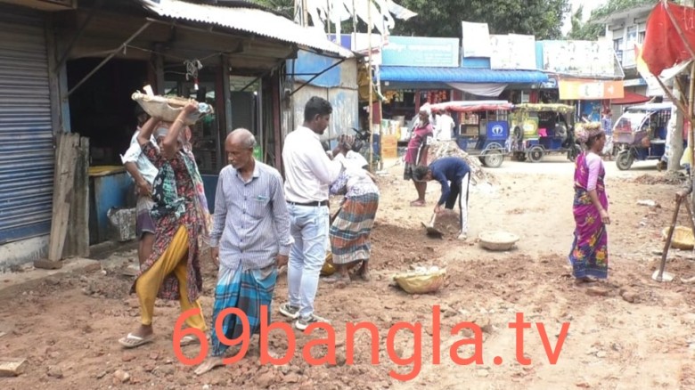সড়ক নির্মাণে অনিয়মের অভিযোগ