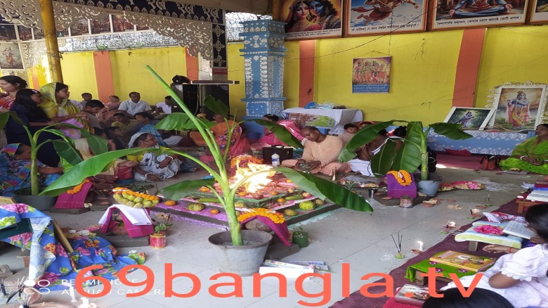 বড় বাজার দুর্গা -নাট মন্দিরে ৪র্থতম শ্রীশ্রী গীতাযজ্ঞ মহোৎসব