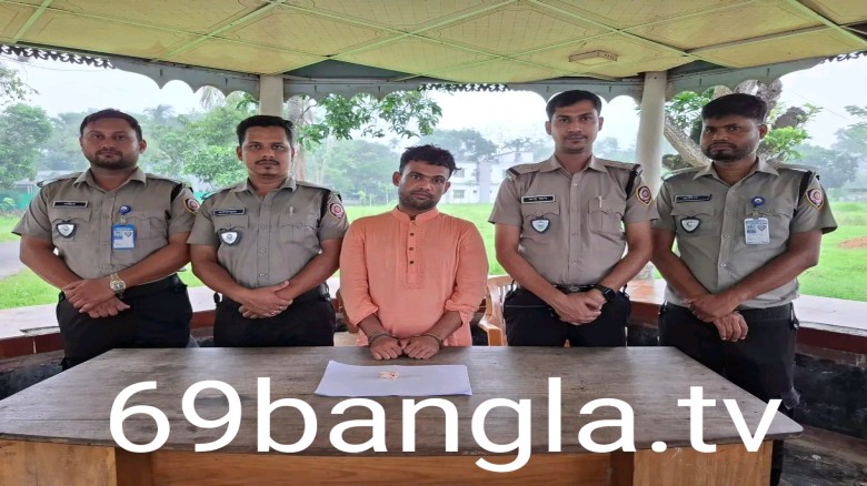 মাদকবিরোধী অভিযানে ইয়াবাসহ গ্রেফতার ১