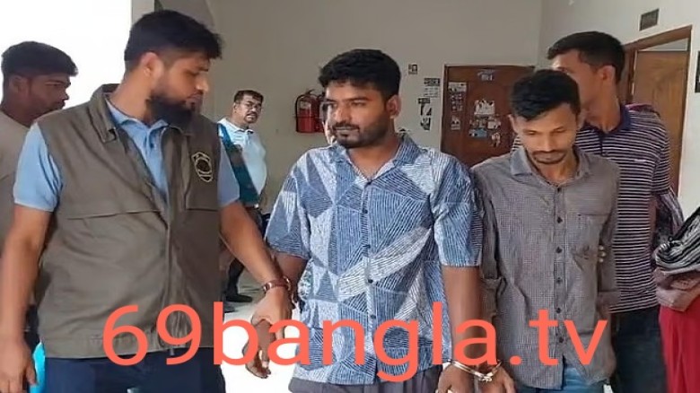 প্রধানমন্ত্রীর কার্যালয়ের লাল টেলিফোনের তার চুরির মামলায় দুই