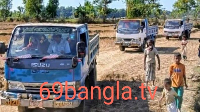 অবৈধ ডাম্পার-পিকআপে  মাটি, বালু ও গাছ পরিবহন;উজাড় হচ্ছে পাহা