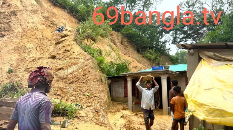 টানা অতি বৃষ্টিতে মহেশখালীতে ভয়াবহ পাহাড় ধস, বসতবাড়ি মাটিচাপ