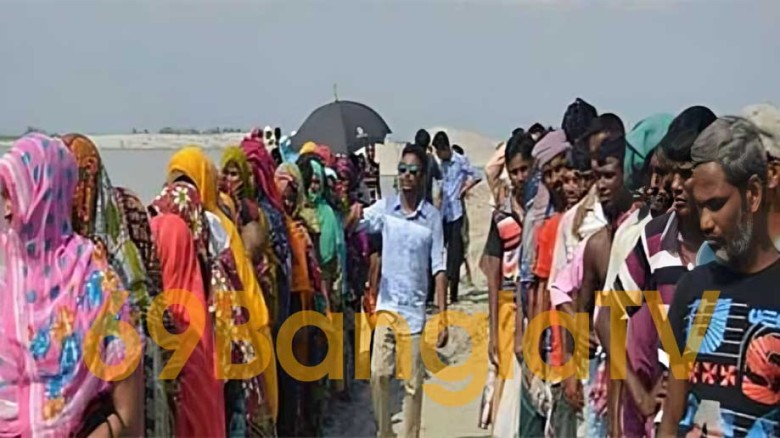 ত্রাণের নামে গোপনীয়তা লঙ্ঘন: বিপন্ন মানুষের আত্মসম্মান রক্ষায় চাই আইন...