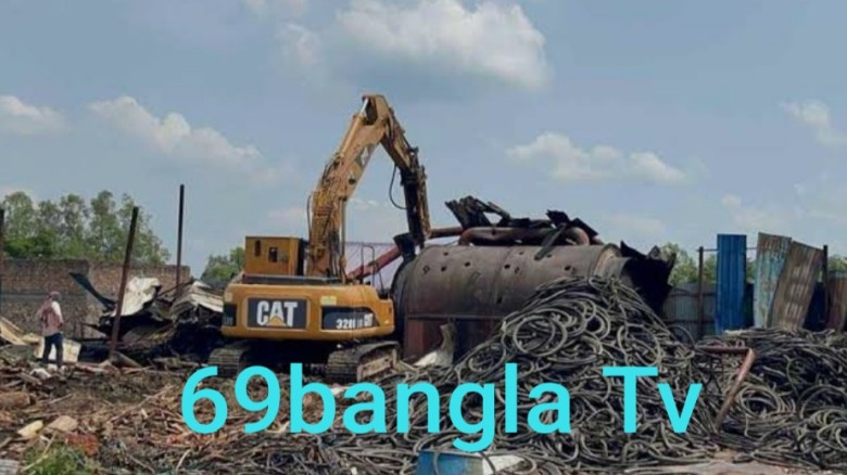 অনুমোদনহীন টায়ার রিসাইক্লিং কারখানায় অভিযান