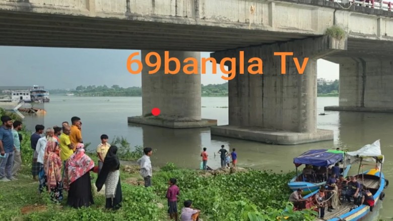 কাঞ্চন সেতু থেকে শীতলক্ষ্যায় ঝাঁপ, নিখোঁজ নারীকে খুঁজছে ডুবু